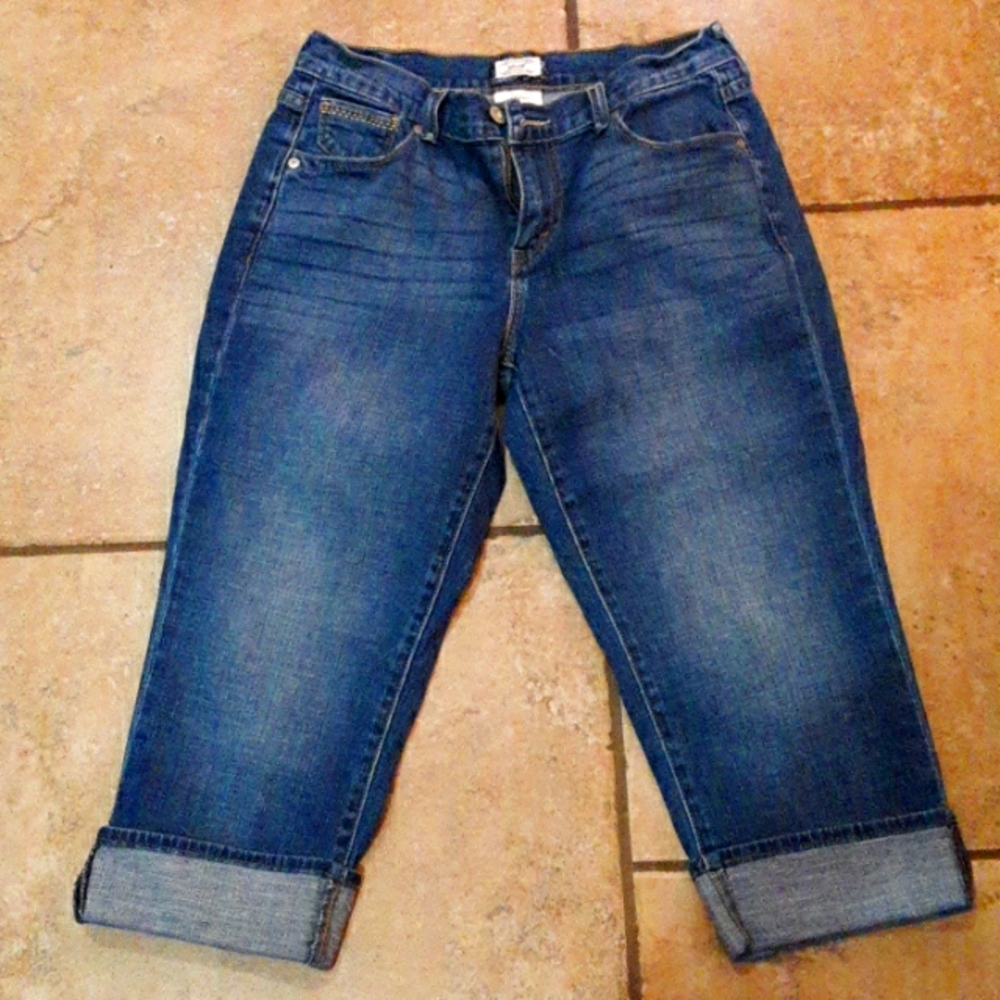 Levi's Women's Capri jeans
